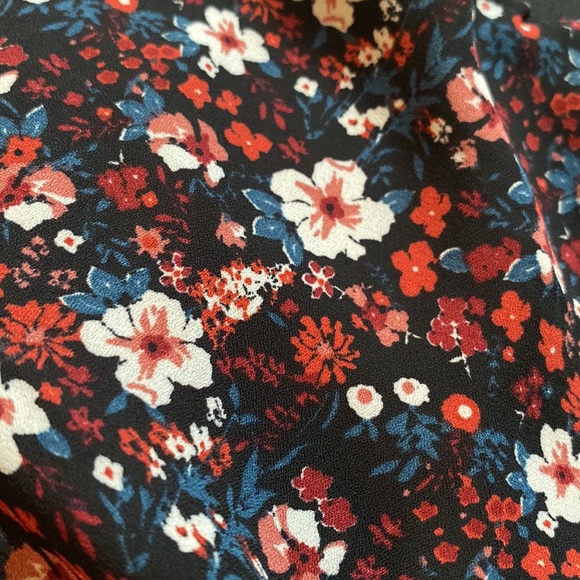 Francesca’s Floral Dress - Picture 7 of 7